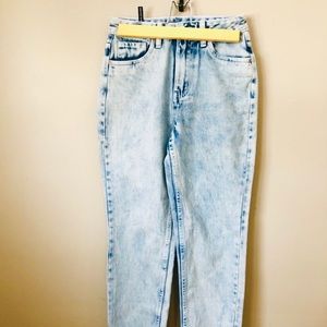 3/$25 BLUENOTES high rise mom acid wash jeans